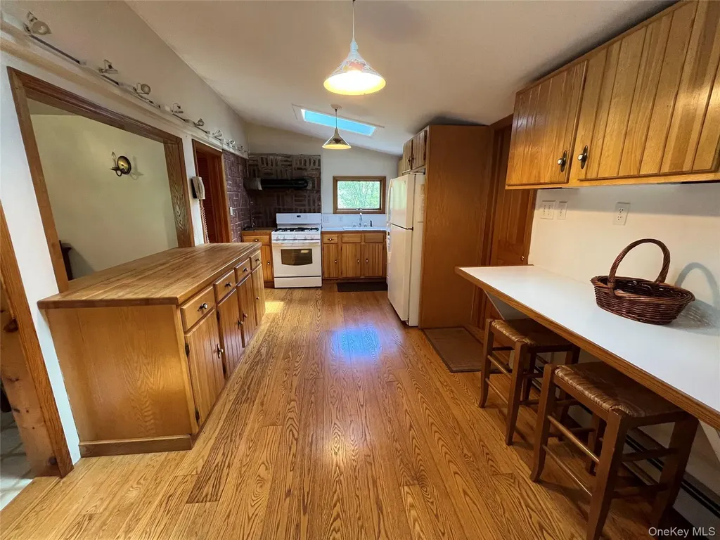 550 Browning Road Salt Point NY 12578