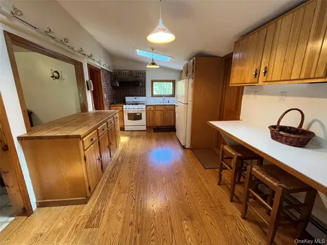 550 Browning Road Salt Point NY 12578