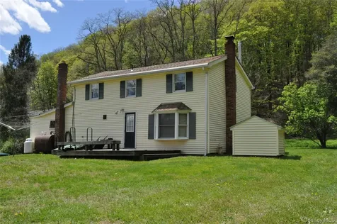 550 Browning Road Salt Point NY 12578