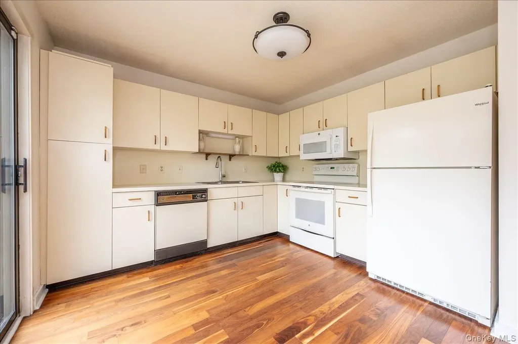 955 Heritage Hills Somers NY 10589
