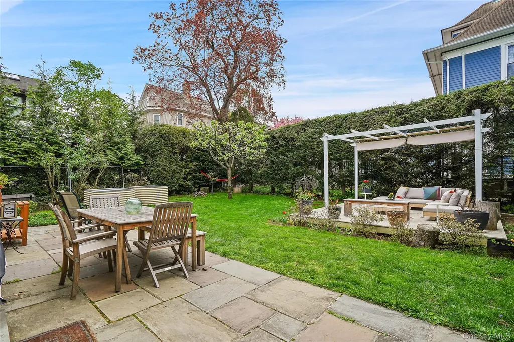 7 Bogert Place Bronxville NY 10708