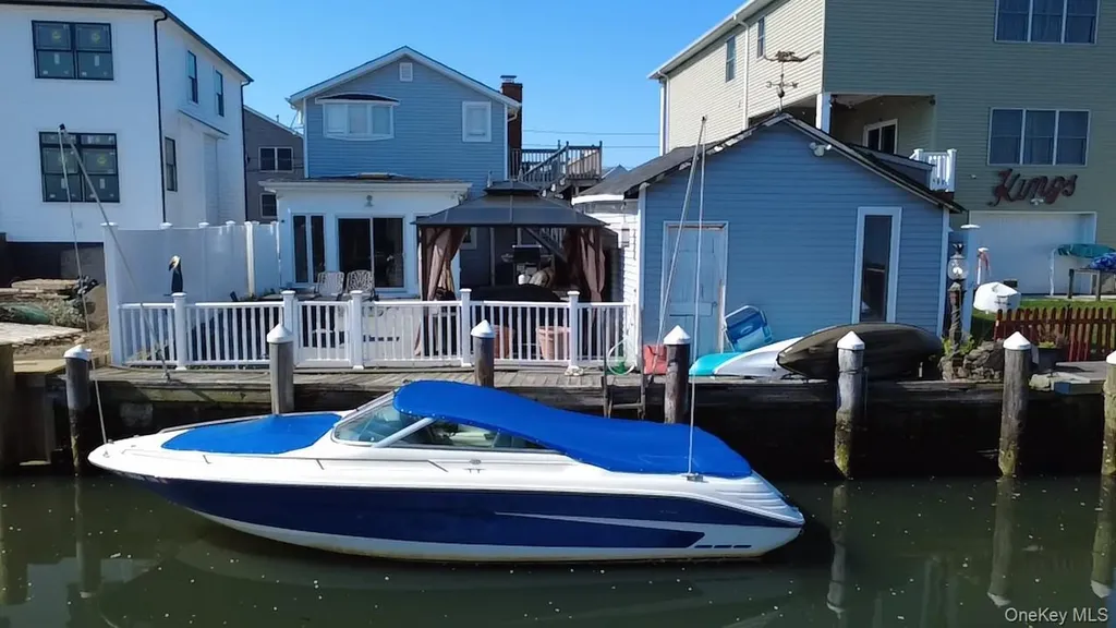 2845 Alder Road Bellmore NY 11710
