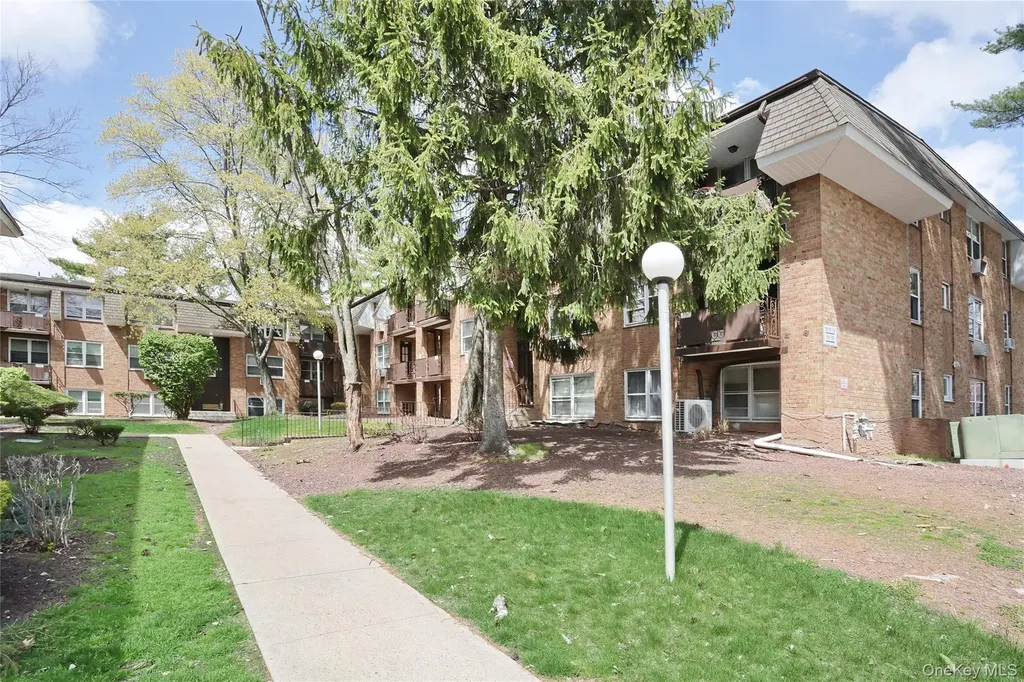 170 Kearsing Parkway Monsey NY 10952