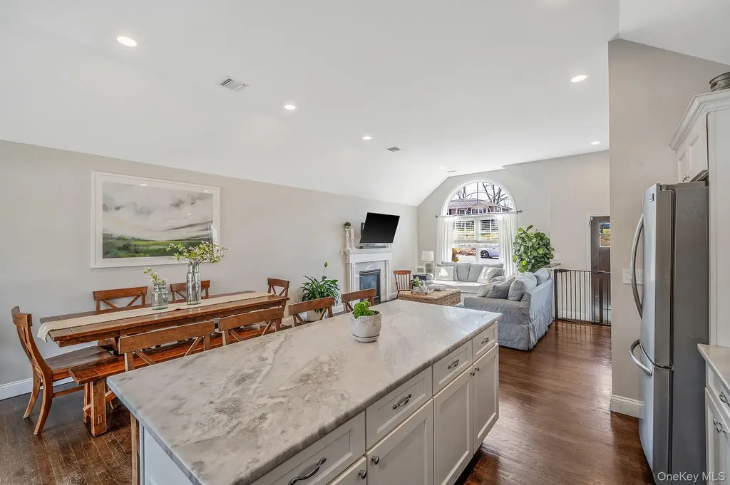 19 Probst Drive Shirley NY 11967