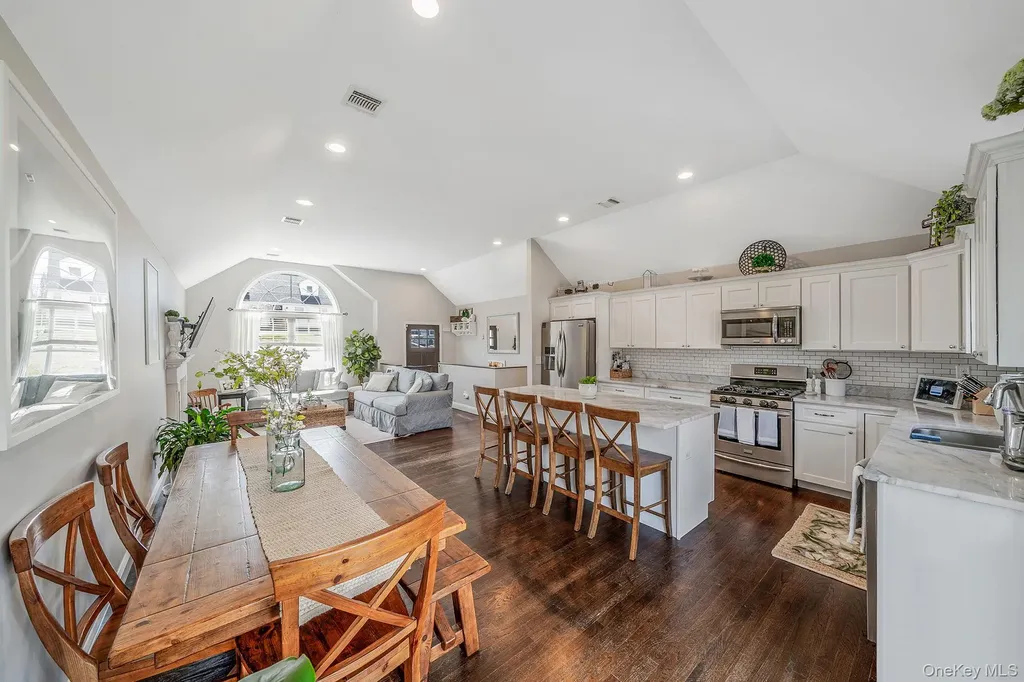 19 Probst Drive Shirley NY 11967