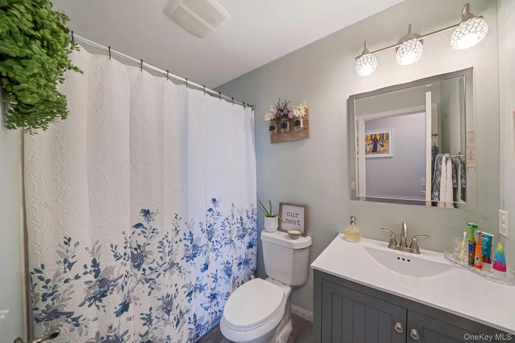 19 Probst Drive Shirley NY 11967