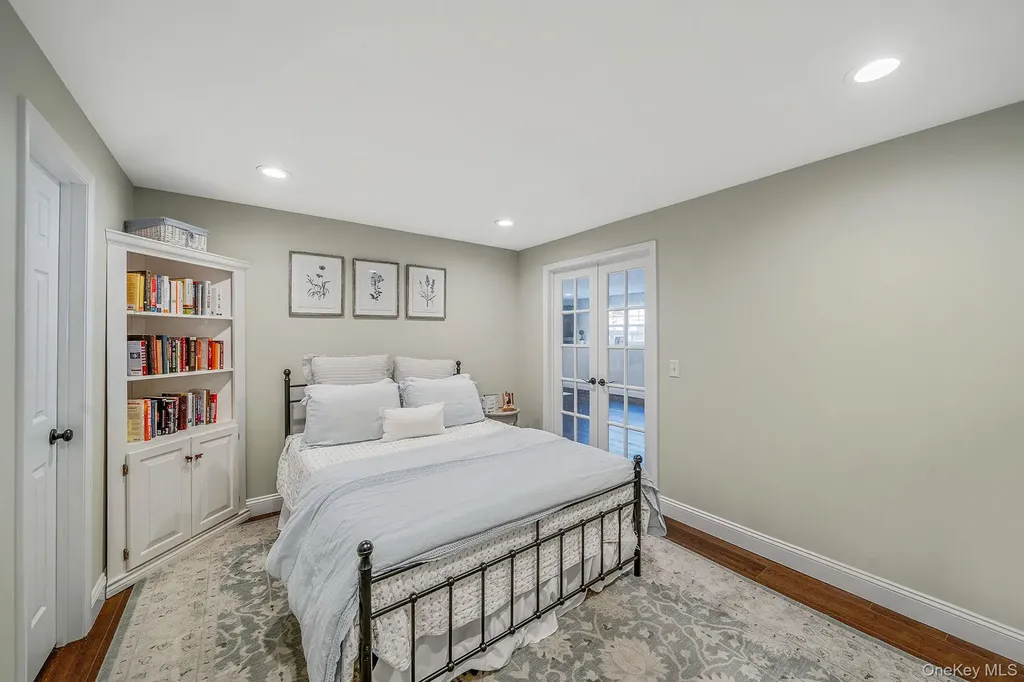 19 Probst Drive Shirley NY 11967