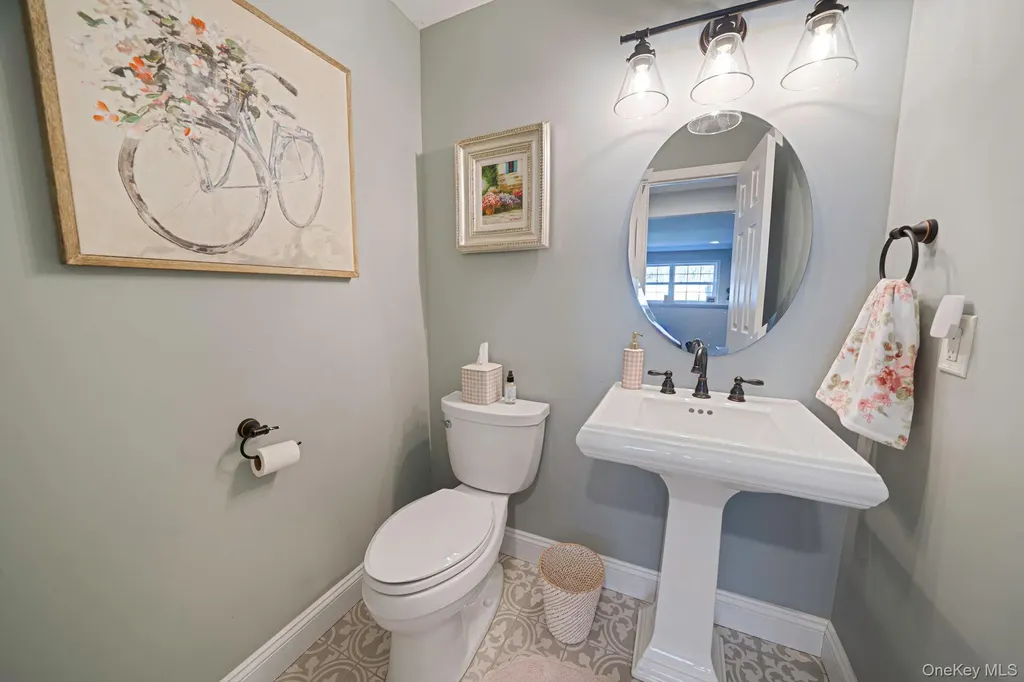 19 Probst Drive Shirley NY 11967
