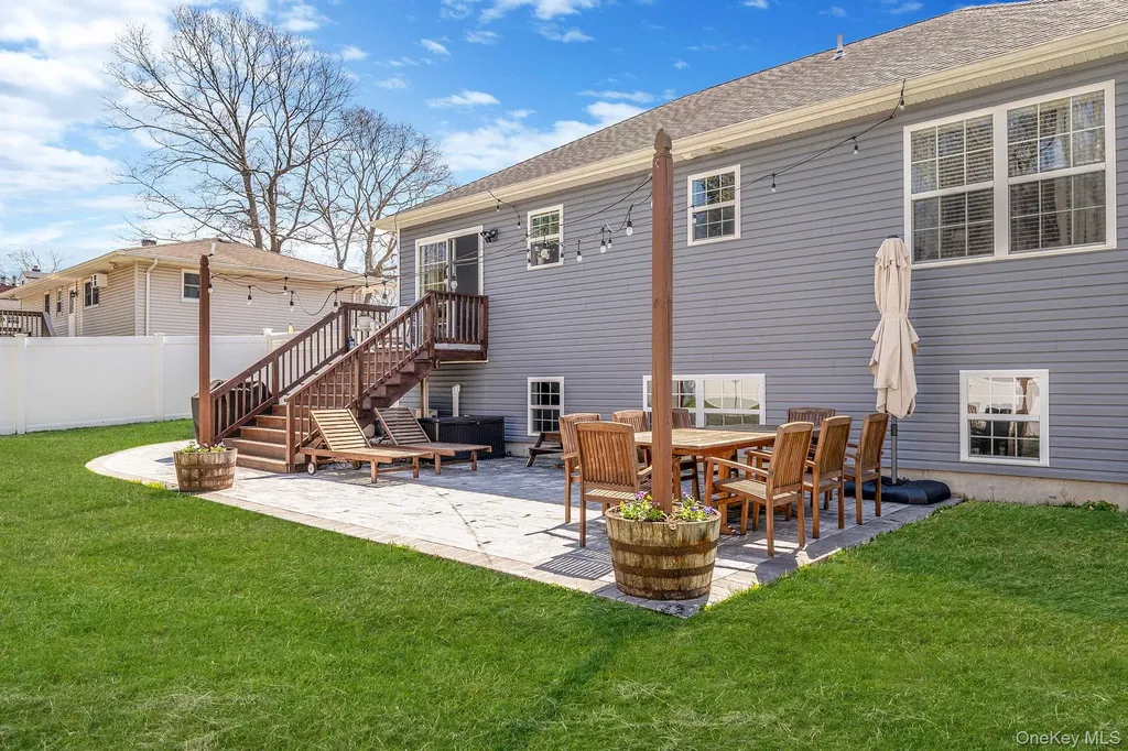 19 Probst Drive Shirley NY 11967