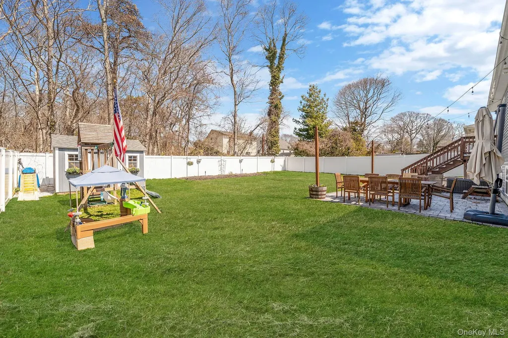 19 Probst Drive Shirley NY 11967