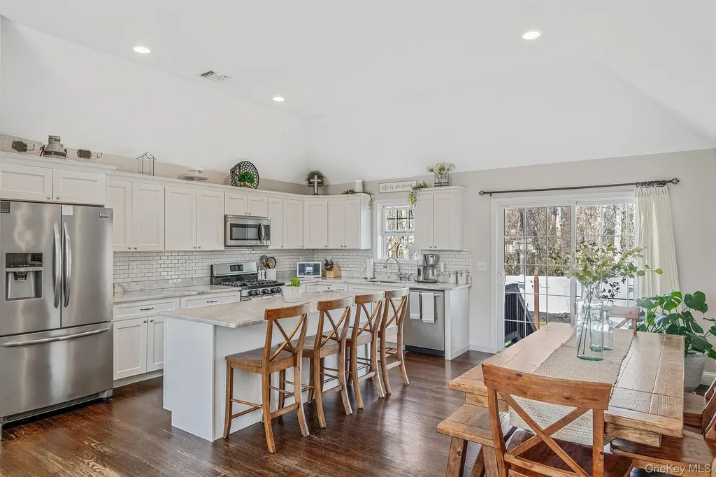 19 Probst Drive Shirley NY 11967