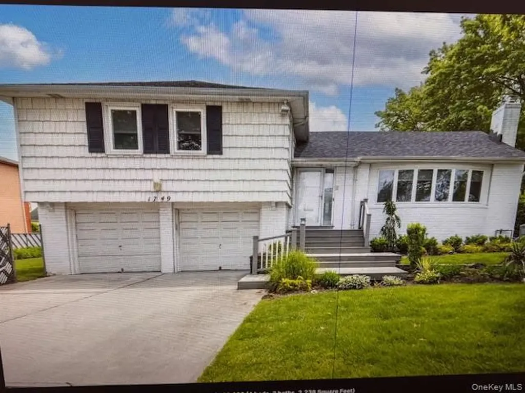 1749 Union Avenue Hewlett NY 11557