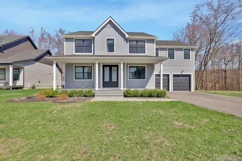 26 Wildwood Drive Rock Tavern NY 12575
