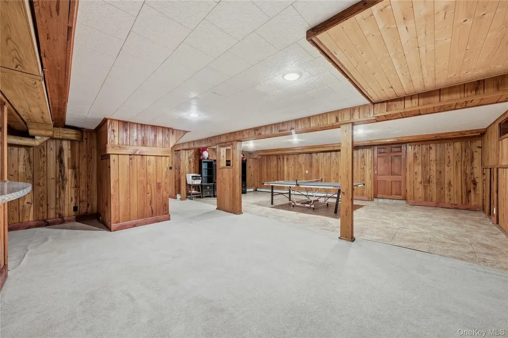 36 Hemlock Lane Bay Shore NY 11706