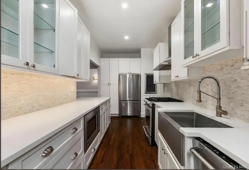 25 Parkview Avenue Bronxville NY 10708
