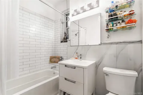 25 Parkview Avenue Bronxville NY 10708