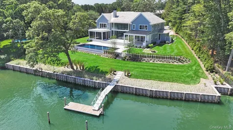 15 Old Point Road Quogue NY 11959
