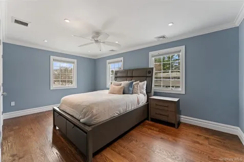 38 Byway Hartsdale NY 10530