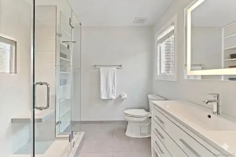 38 Byway Hartsdale NY 10530