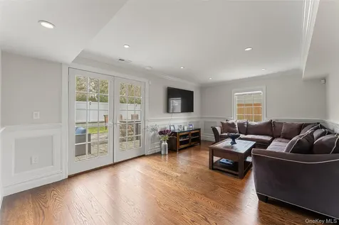 38 Byway Hartsdale NY 10530