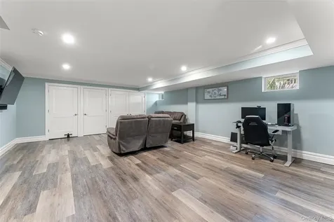 38 Byway Hartsdale NY 10530