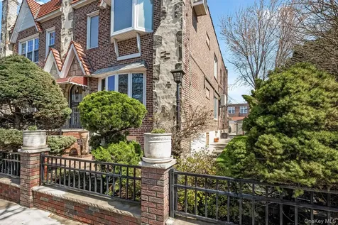 64-39 83rd Street Middle Village NY 11379