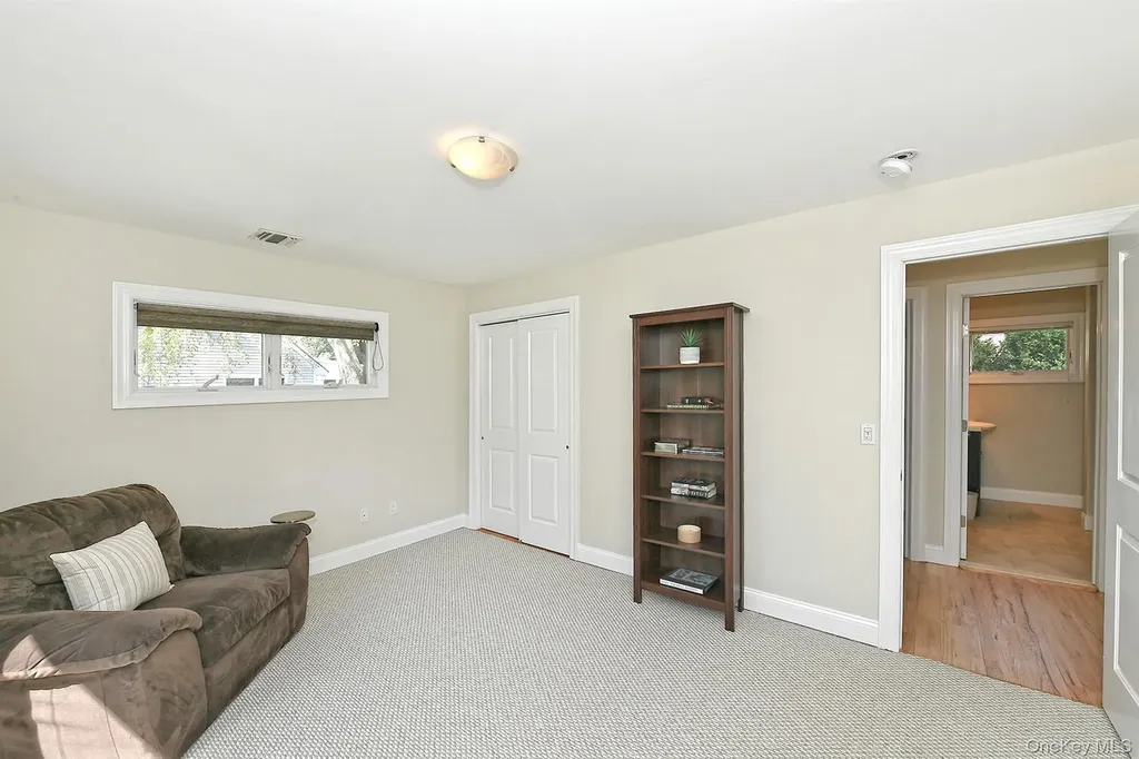 51 Fairfields Lane Huntington Station NY 11746