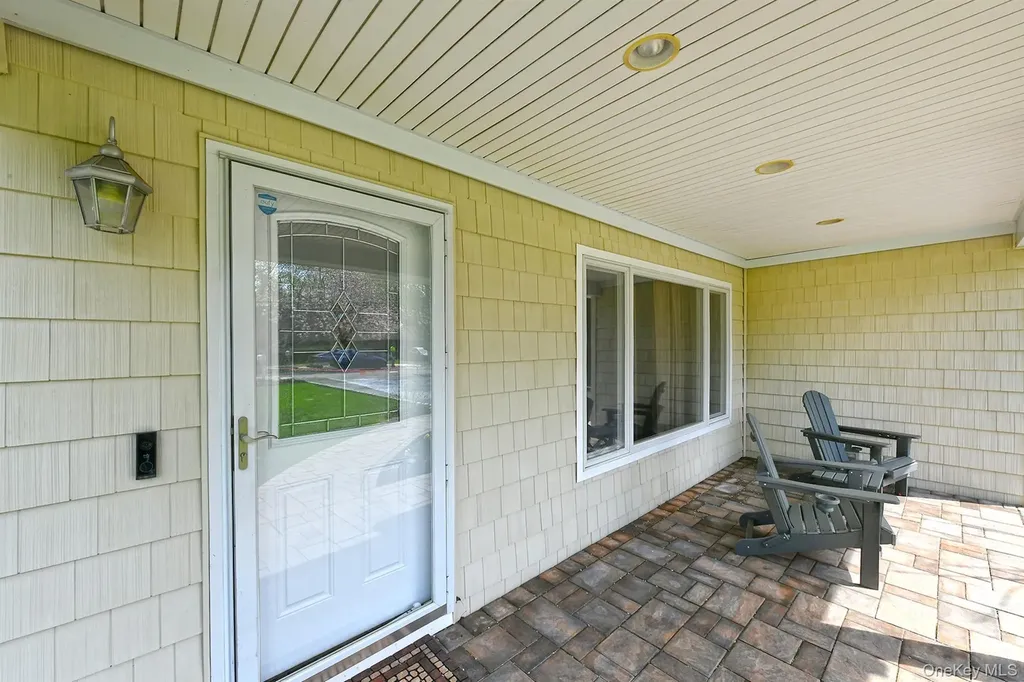 51 Fairfields Lane Huntington Station NY 11746