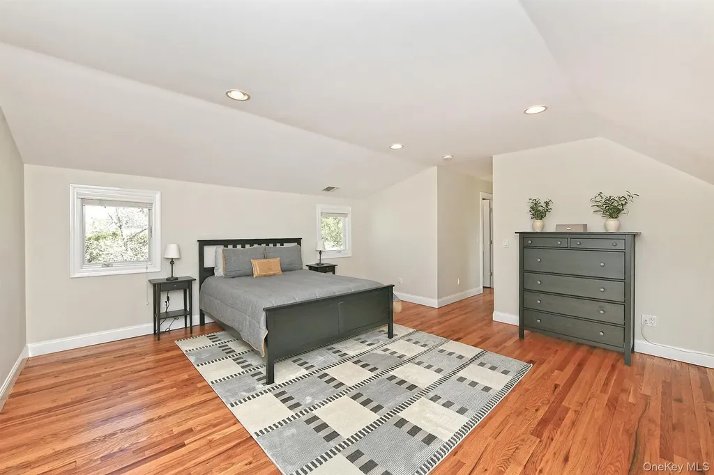51 Fairfields Lane Huntington Station NY 11746