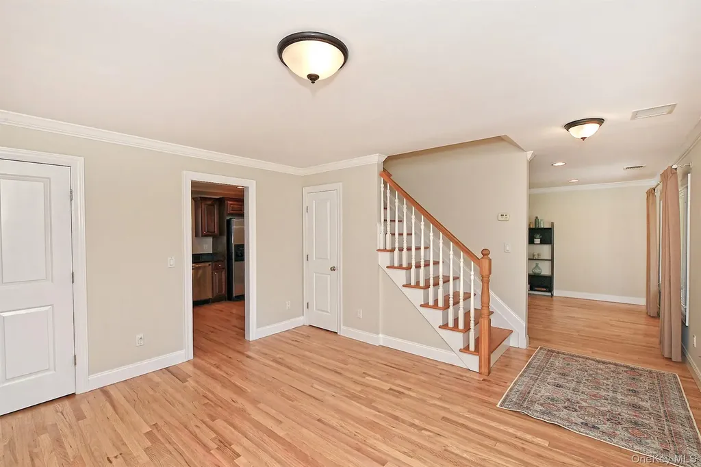 51 Fairfields Lane Huntington Station NY 11746