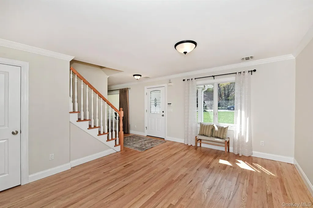 51 Fairfields Lane Huntington Station NY 11746