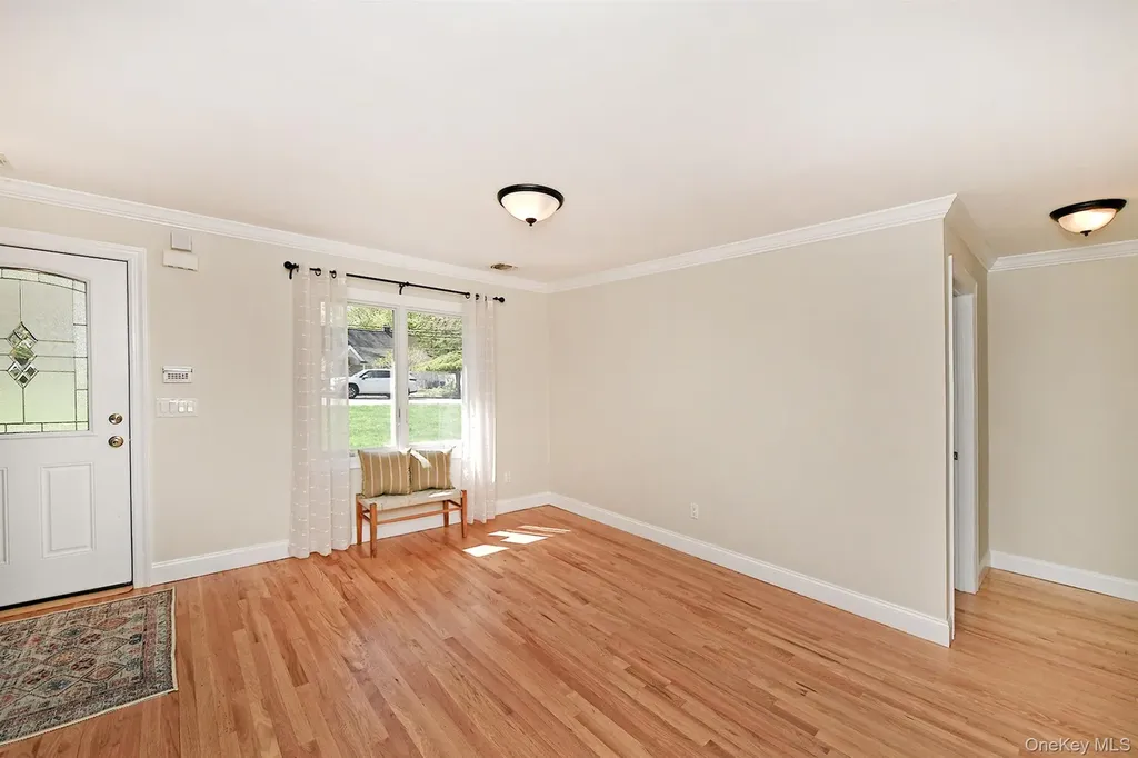 51 Fairfields Lane Huntington Station NY 11746