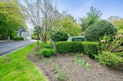 59 Clarewood Drive Hastings-on-hudson NY 10706