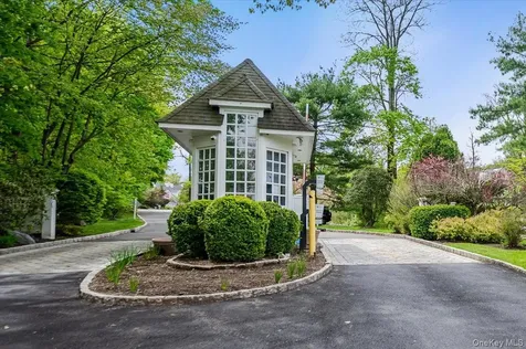 59 Clarewood Drive Hastings-on-hudson NY 10706