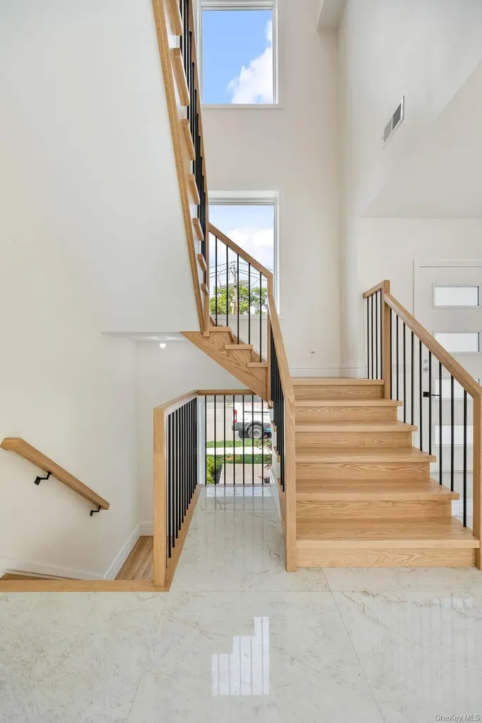 20 Singer Avenue Spring Valley NY 10977