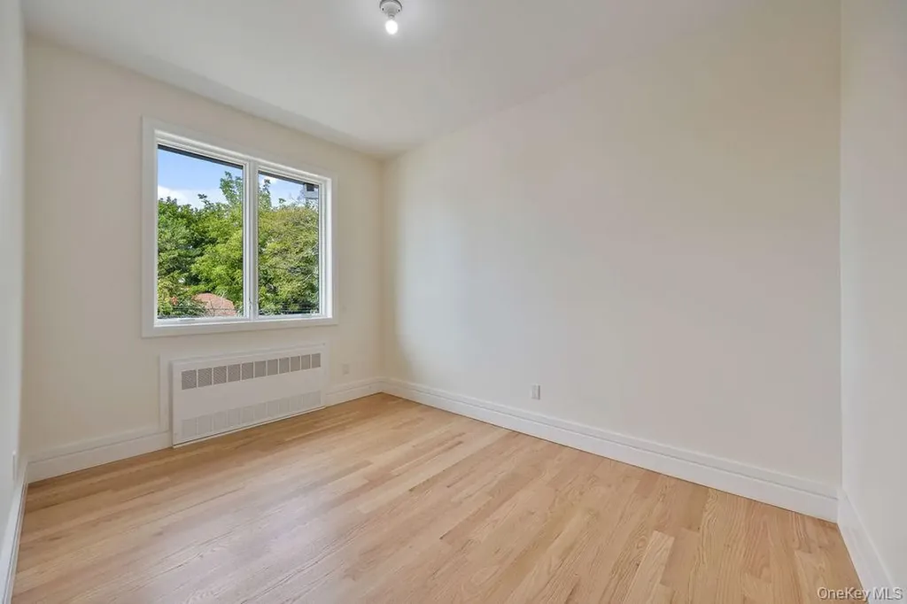 20 Singer Avenue Spring Valley NY 10977