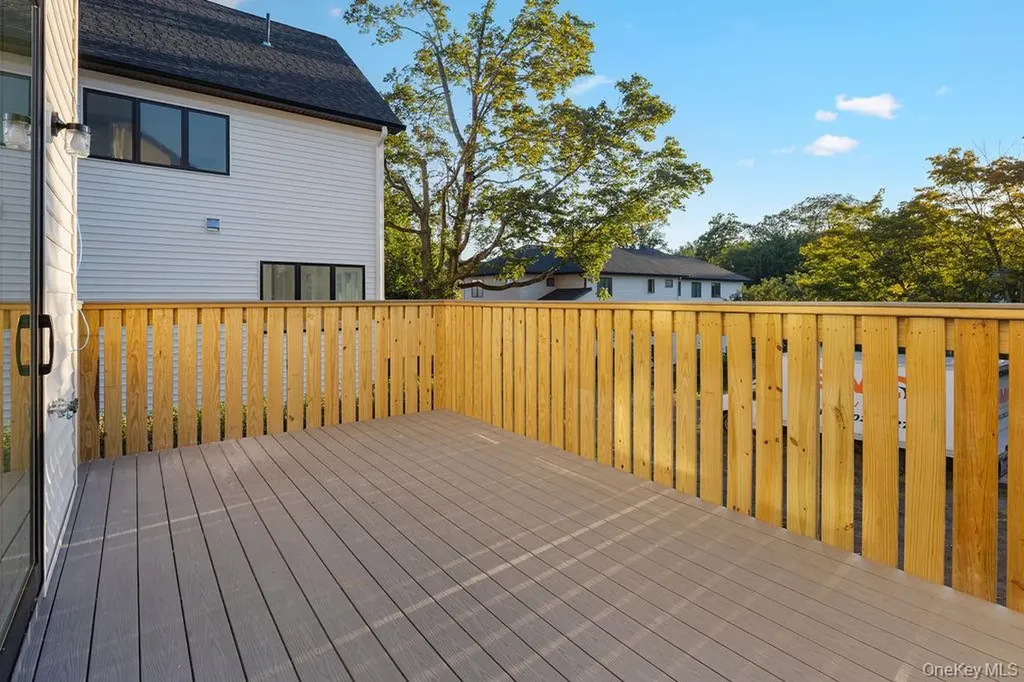 20 Singer Avenue Spring Valley NY 10977