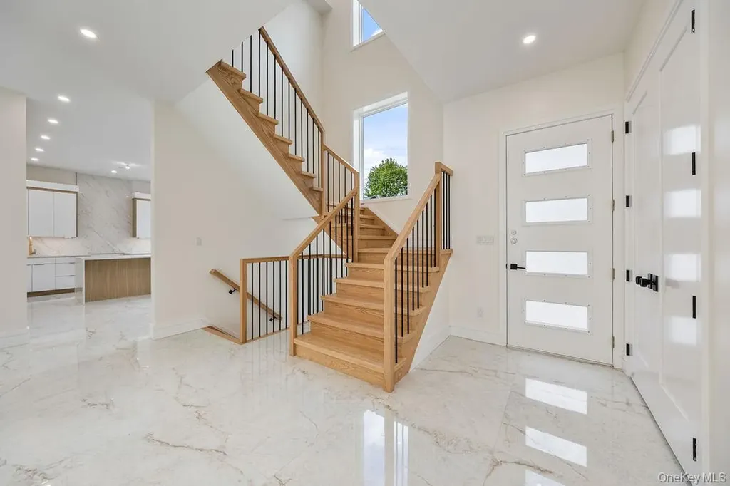 20 Singer Avenue Spring Valley NY 10977