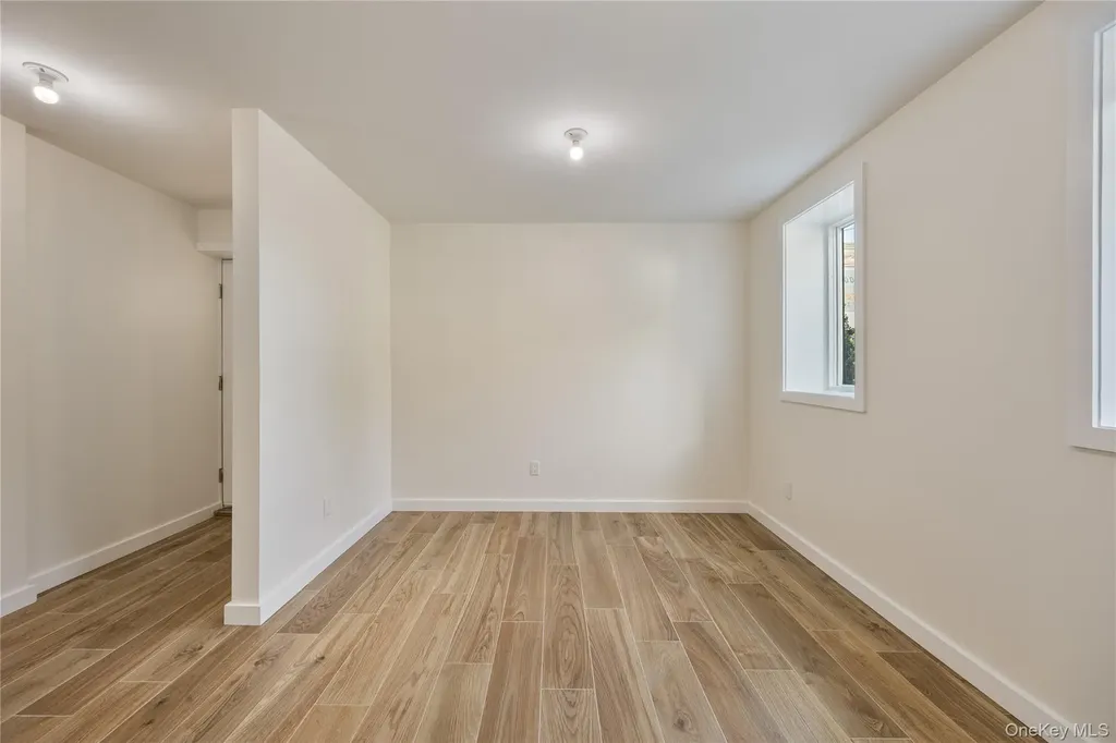 20 Singer Avenue Spring Valley NY 10977