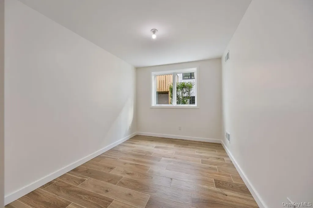 20 Singer Avenue Spring Valley NY 10977
