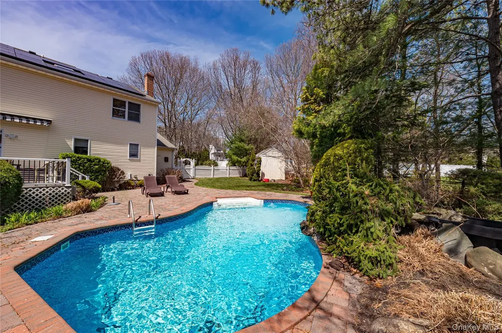 209 Fairway Drive Wading River NY 11792