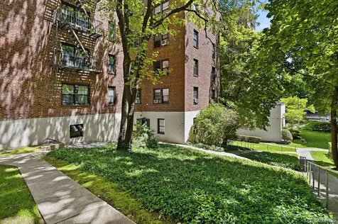 196 Garth Road Scarsdale NY 10583