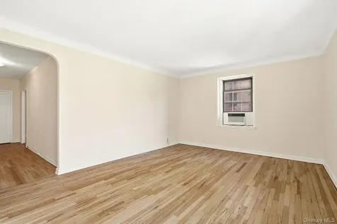 196 Garth Road Scarsdale NY 10583