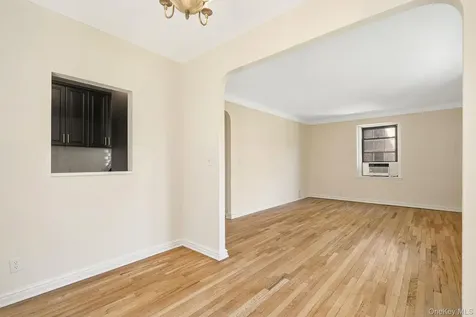 196 Garth Road Scarsdale NY 10583