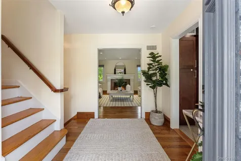 99 Donnybrook Road Scarsdale NY 10583