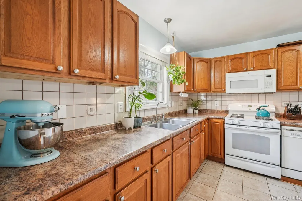 40 Widmer Road Wappingers Falls NY 12590