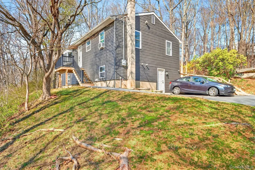 11 Colonel Glenn Drive Carmel NY 10512