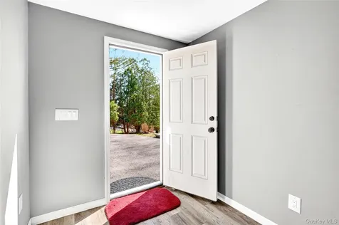 11 Colonel Glenn Drive Carmel NY 10512