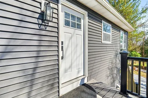 11 Colonel Glenn Drive Carmel NY 10512