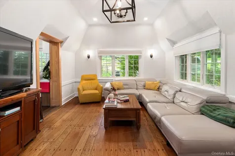515 Long Ridge Road Bedford NY 10506